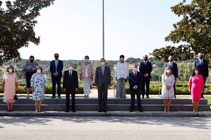 Su Majestad el Rey, Felipe VI, recibe en audiencia a una representación de la familia Barceló en la isla de Mallorca