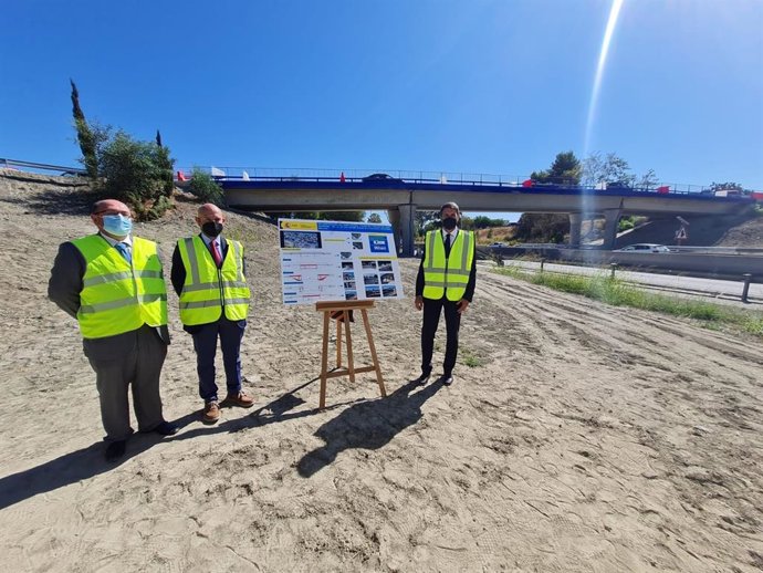 Inauguración de la apertura del tráfico del enlace bajo el puente de Cancelada