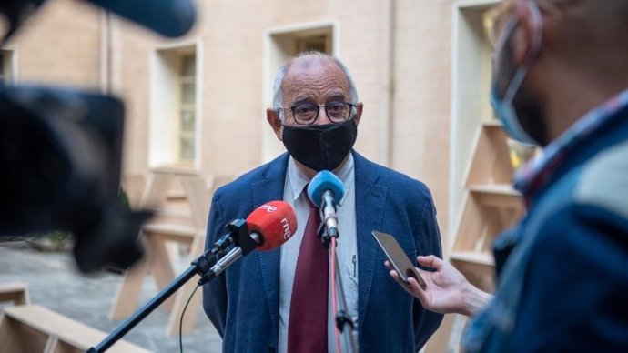 EL CONSEJERO DE EDUCACIÓN, PEDRO URUÑUELA