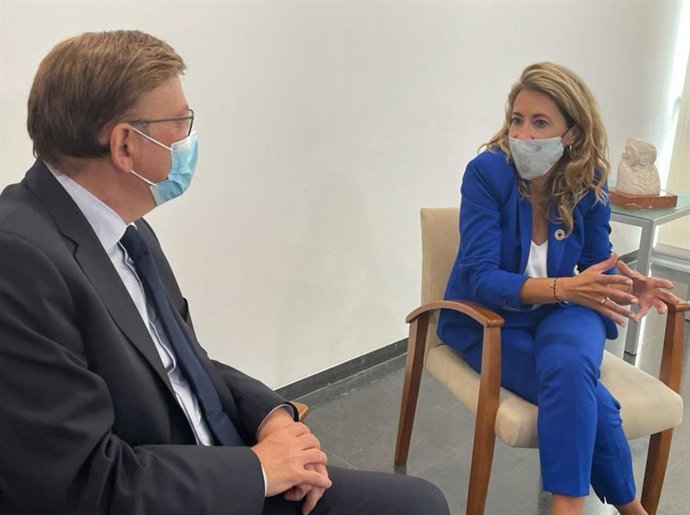 La ministra de Transportes, Raquel Sánchez, con el president de la Generalitat Valenciana, Ximo Puig.