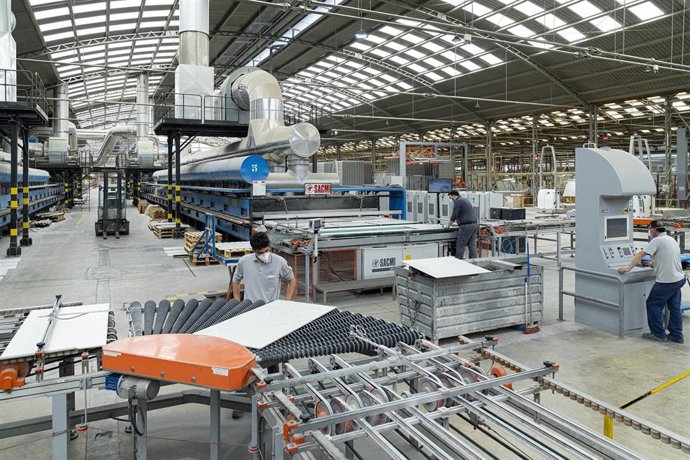 Archivo - Pamesa aumenta su capacidad productiva en 3 millones de m2 mensuales con la compra de Azuliber