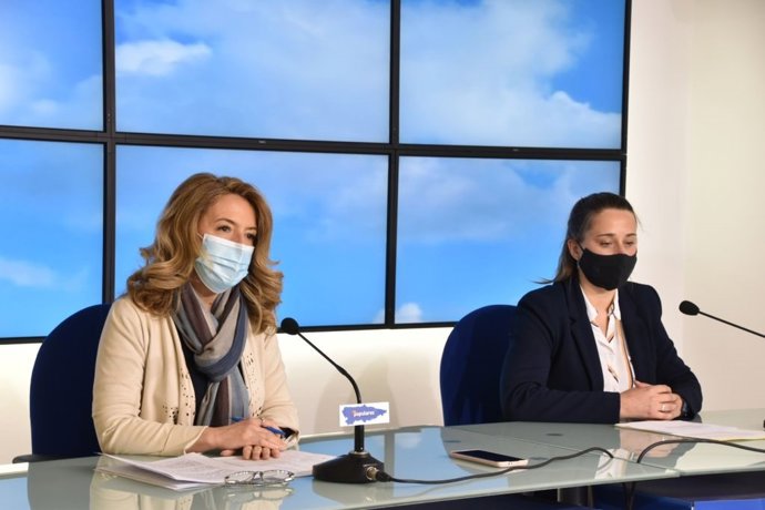 Archivo - Las diputadas del PP Teresa Mallada y Cristina Vega