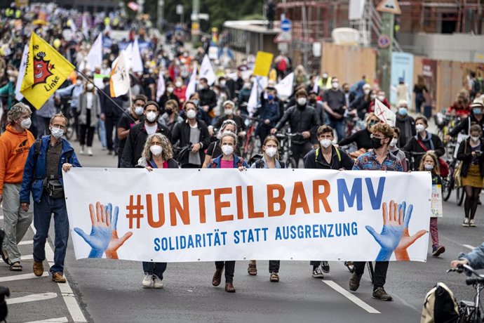 Manifestación "por una sociedad abierta y solidaria" convocada por Unteilbar, Indivisible, en Berlín