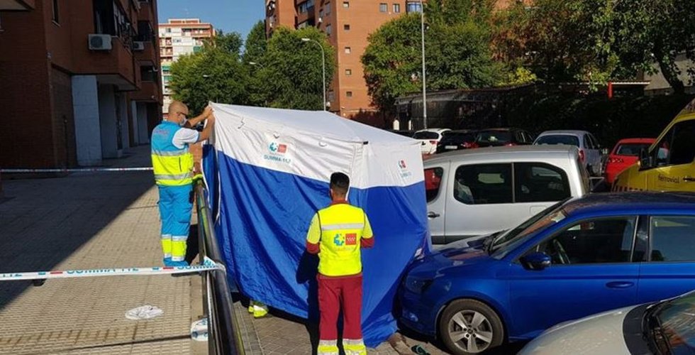 Muere una mujer tras caer de un 5 piso mientras limpiaba los critales en Fuenlabrada