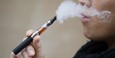 Foto: El cigarrillo electrónico con nicotina comparte con el tabaco tradicional, al menos, dos daños inmediatos para la salud