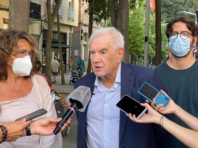 Los concejales de ERC en Barcelona Montserrat Benedí, Ernest Maragall y Max Zañartu.