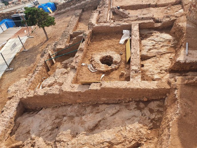 Descubren un patio andalusí en las investigaciones arqueológicas del Castillo de Onda