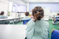 UGT critica que el nuevo curso escolar se inicie con "menos garantías y recursos" y pide más inversión educativa