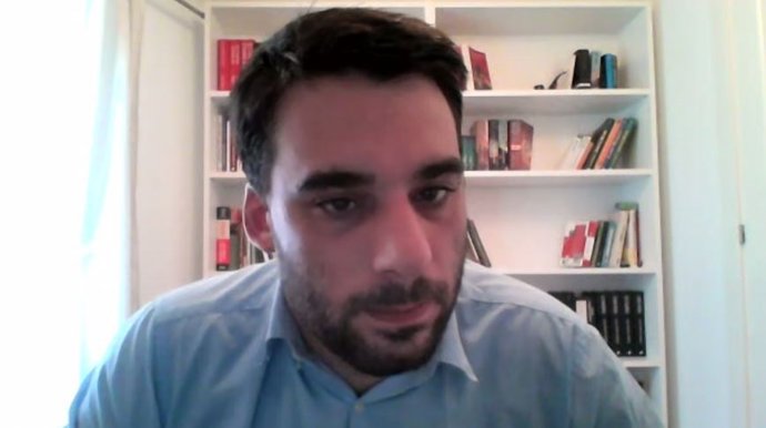 El portavoz de Podem Catalunya y diputado de los comuns en el Parlament, Lucas Ferro, en rueda de prensa telemática el 6 de septiembre de 2021.