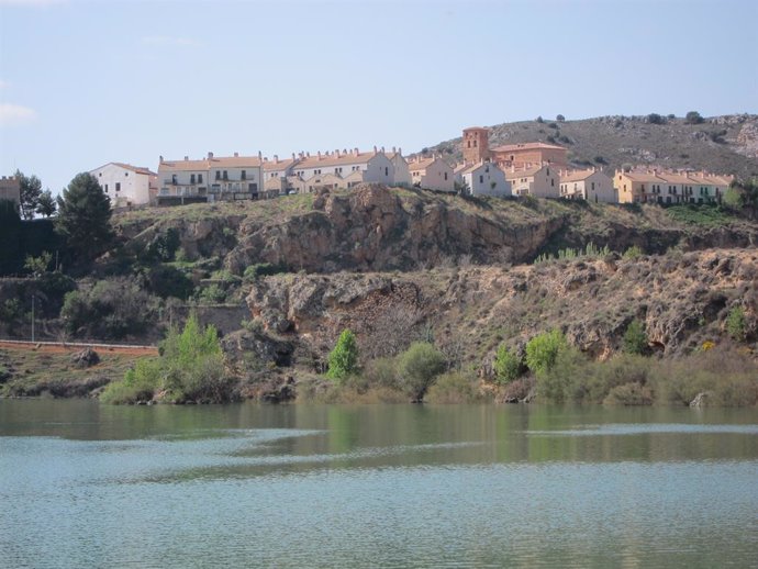 Archivo - Nuévalos Y El Embalse De La Tranquera