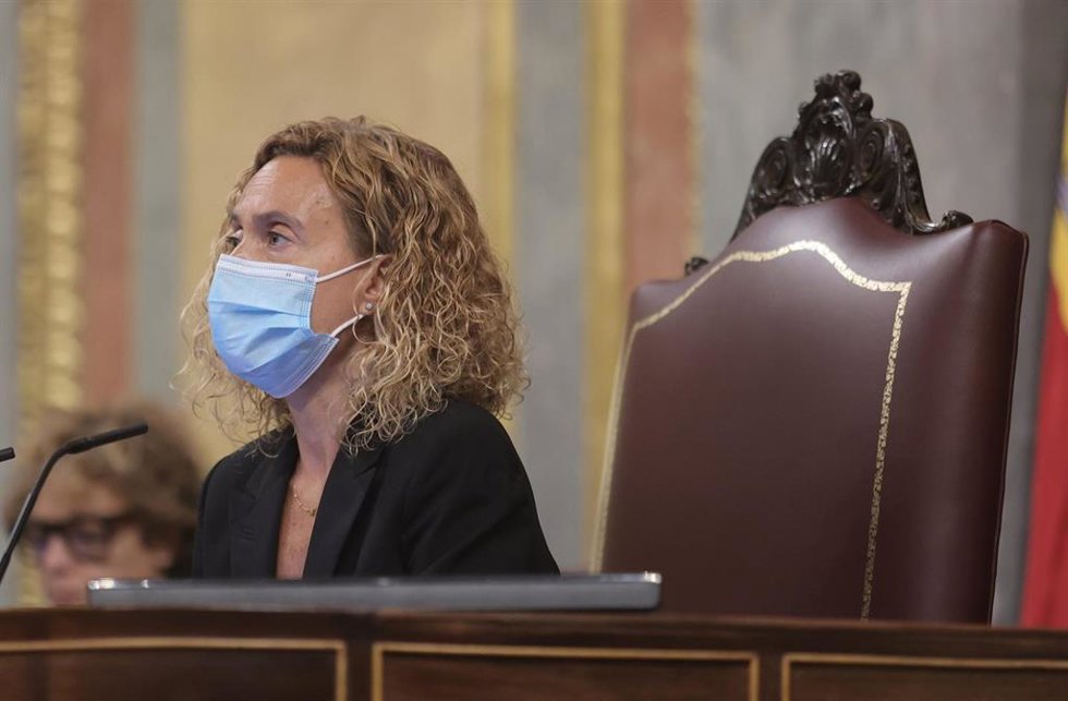 Archivo - La presidenta del Congreso, Meritxell Batet, durante una sesión plenaria en la Cámara Baja