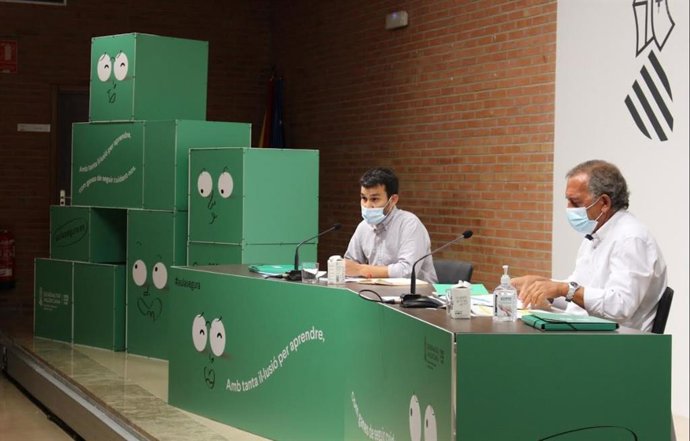 El conseller de Educación, Vicent Marz, junto al secretario autonómico de Educación, Miguel Soler.