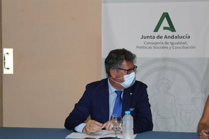 El delegado de Igualdad, Políticas Sociales y Conciliación en Huelva, Manuel Antonio Conde.