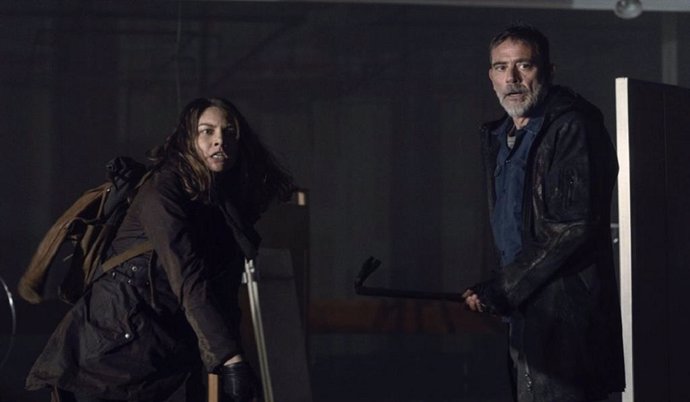 La showrunner de The Walking Dead justifica el cambio de Negan hacia Maggie