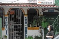 El Salvador compra sus primeros 400 bitcoins poco antes de su lanzamiento a nivel nacional