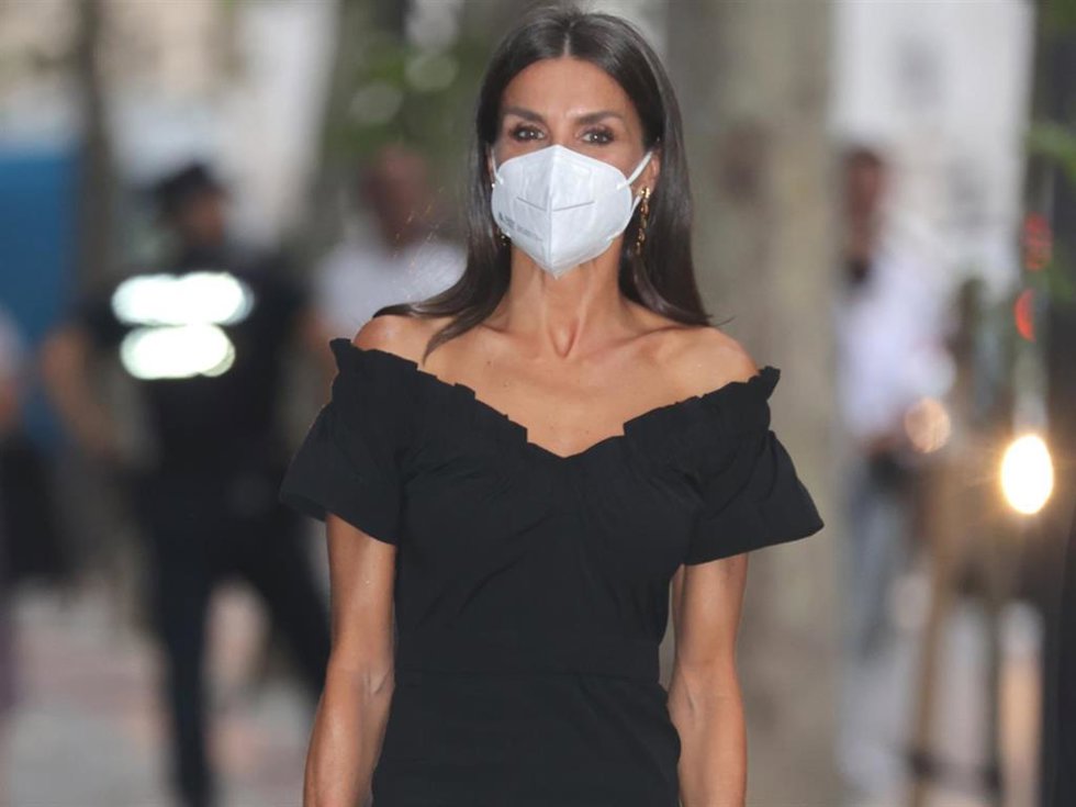 La Reina, a su llegada a los Premios Retina Eco