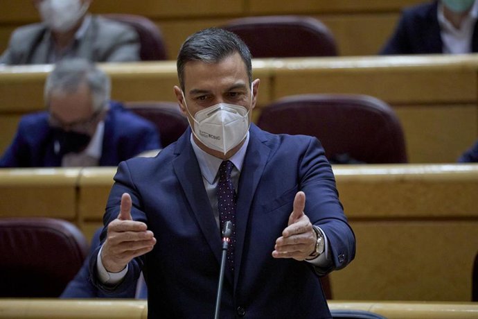 Archivo - El presidente del Gobierno, Pedro Sánchez, interviene durante una sesión de control al Gobierno en el Senado, a 13 de abril de 2021, en Madrid (España)