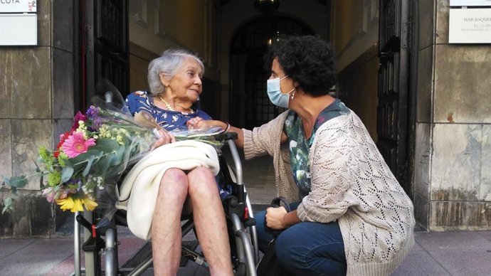 Mercedes Gómez-Morán y Berta Piñán.