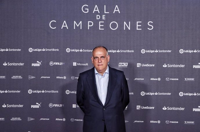 Archivo - Javier Tebas, presidente de LaLiga, en la Gala de Campeones celebrada este viernes 30 de julio de 2021, en Madrid