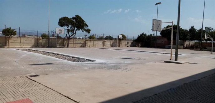 Obras para ampliar zonas verdes en los patios de las escuelas y mejorar el mantenimiento de 27 centros escolares de Palma