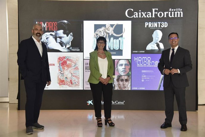 Elisa Durán e Ignasi Miró, en la presentación de la programación cultural de Caixaforum.
