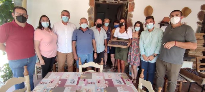 La delegada de Turimo de Málaga en el municipio malagueño de Almáchar