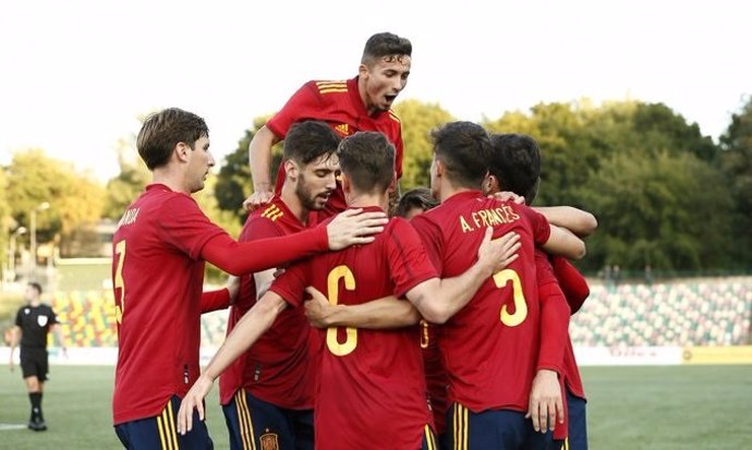 La selección española Sub-21 supera a Lituania (0-2) en el segundo partido de la fase de clasificación para el Europeo