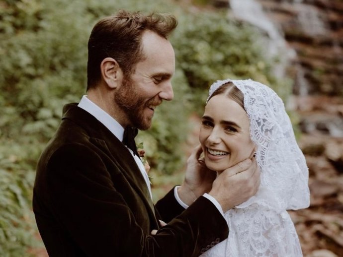 ¡Lily Collins Se Ha Casado! Este Es El Look De Una Boda De Ensueño