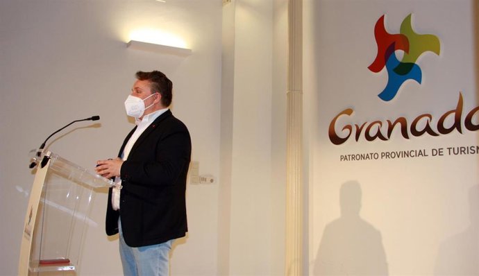 Archivo - El diputado provincial de Turismo, Enrique Medina, en una imagen de archivo.