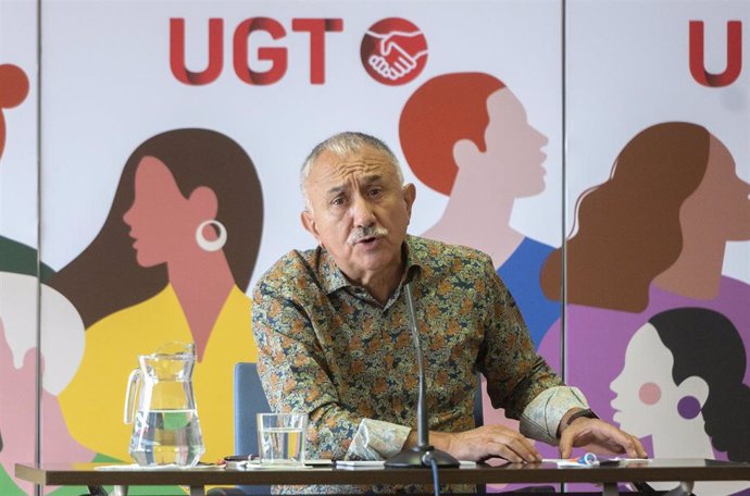 El secretario general de UGT, Pepe Álvarez, participa en el tradicional encuentro informativo de inicio de curso del sindicato, a 8 de septiembre de 2021, en Madrid (España). 