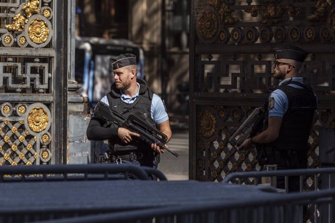 Vigilancia policial por el inicio del juicio por los atentados de París