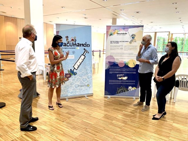 El Palacio de Exposiciones y Congresos de Santander acoge desde hoy la exposición 'Vacunando ¡Dos siglos y sumando!'