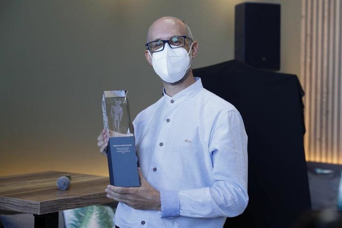 El escritor Fabián Plaza