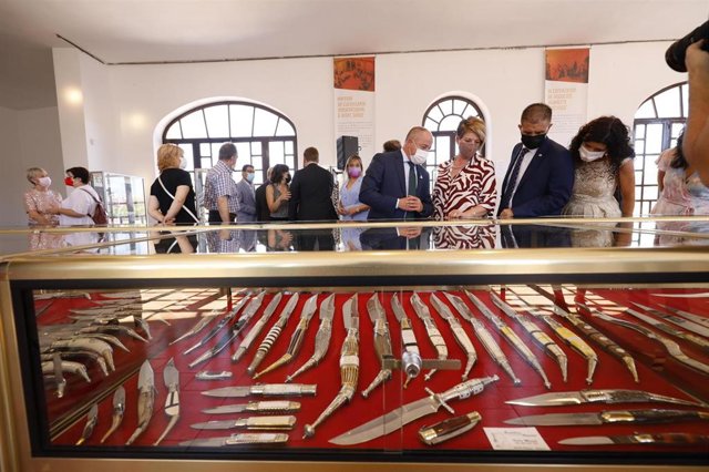 El alcalde de Albacete, Emilio Sáez,