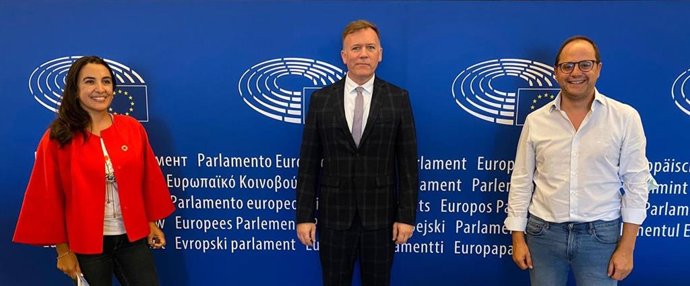 El eurodiputado, César Luena, mantiene una reunión con el ministro de Cambio Climático de Misiones de Argentina