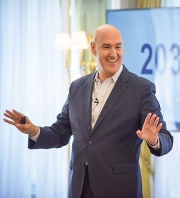 El español Mauro Guillén, decano de la escuela de negocios de Cambridge