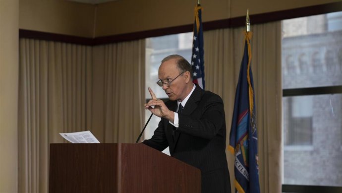 Archivo - Michael Keaton en una escena de 'Worth'