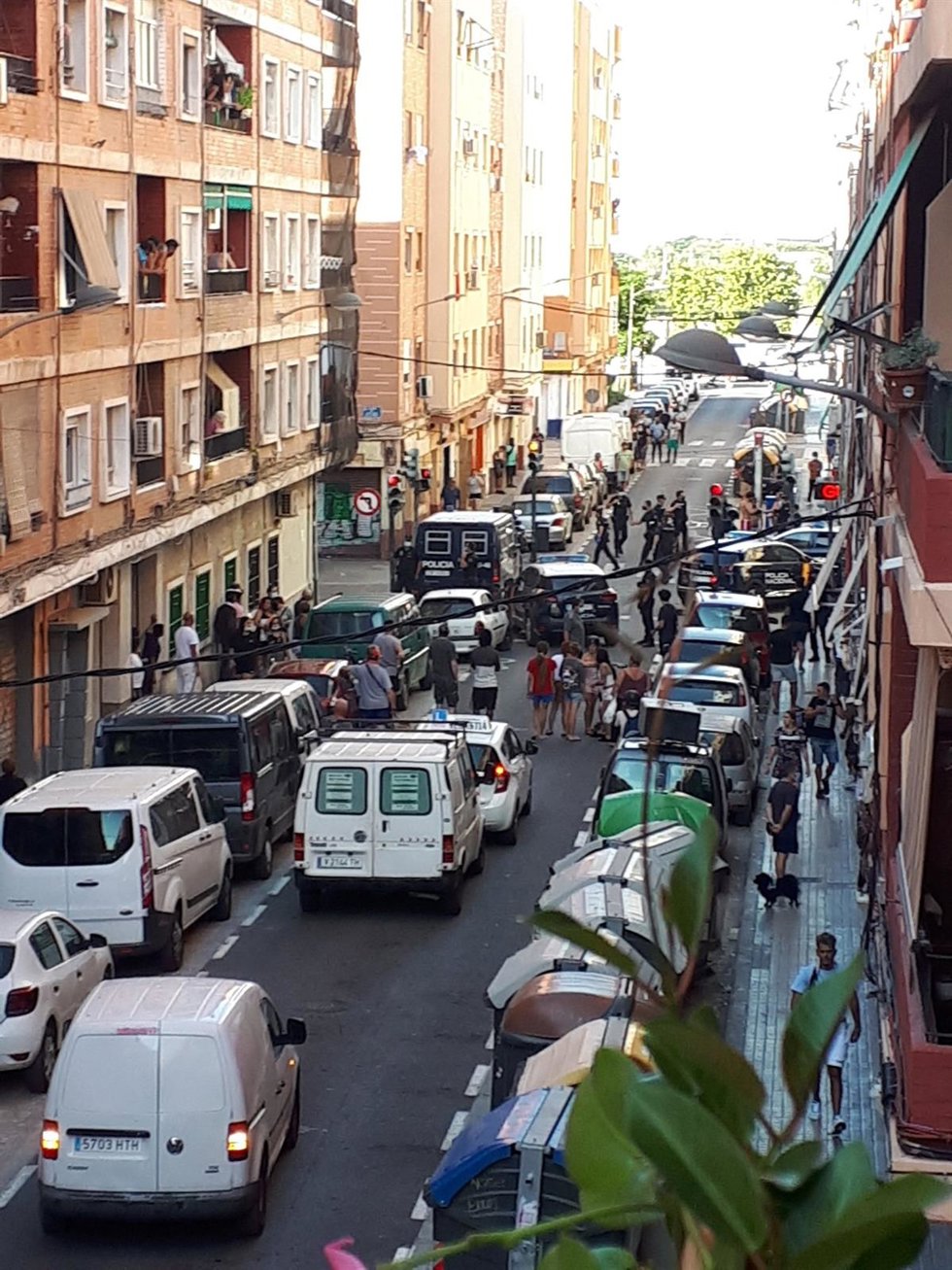 Imagen de una riña tumultuaria en el barrio valenciano de Orriols. 