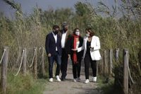 Díaz defiende la subida del SMI: "La urgencia es la pobreza laboral, no hay mejor herramienta"