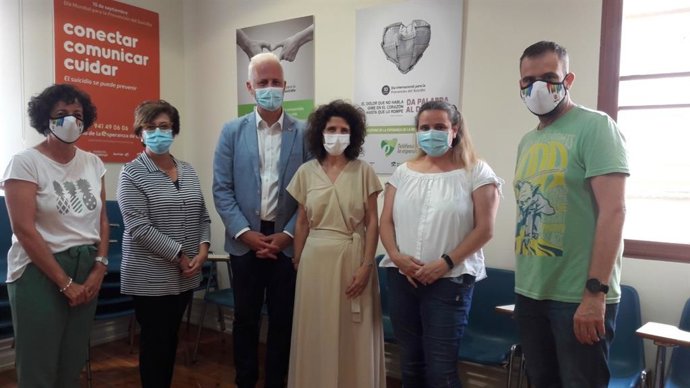 Alcalde de Logroño visita el Teléfono de la Esperanza, con motivo de la conmemoración del Día de Prevención del Suicidio.