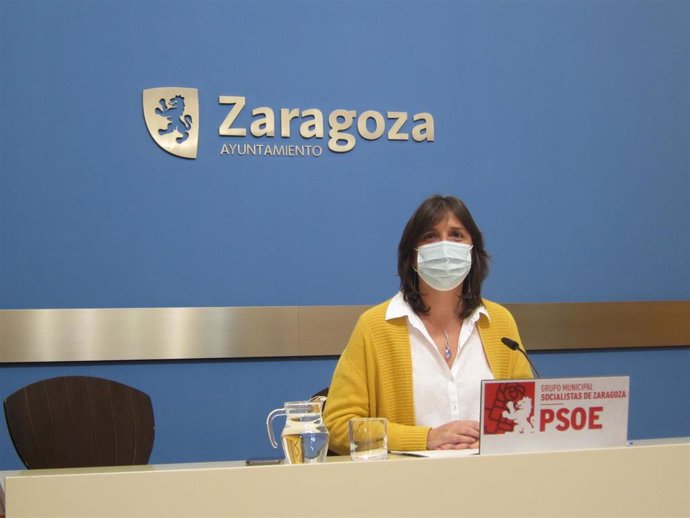 Archivo - La portavoz del grupo municipal del PSOE en el Ayuntamiento de Zaragoza, Lola Ranera