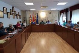 El consejero de Vertebración del Territorio,. Movilidad y Vivienda del Gobierno de Aragón, José Luis Soro, se ha reunido con los representantes locales de la Comarca de la Ribera Baja.