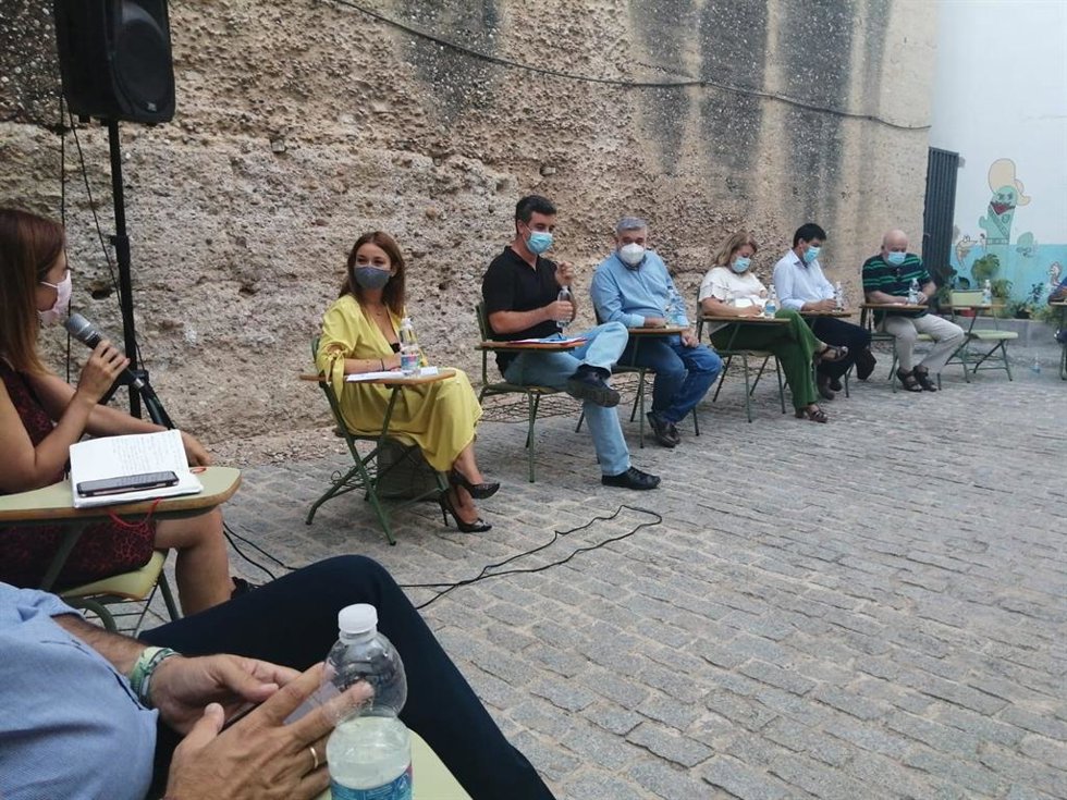Acto de vivienda del PSOE en Écija