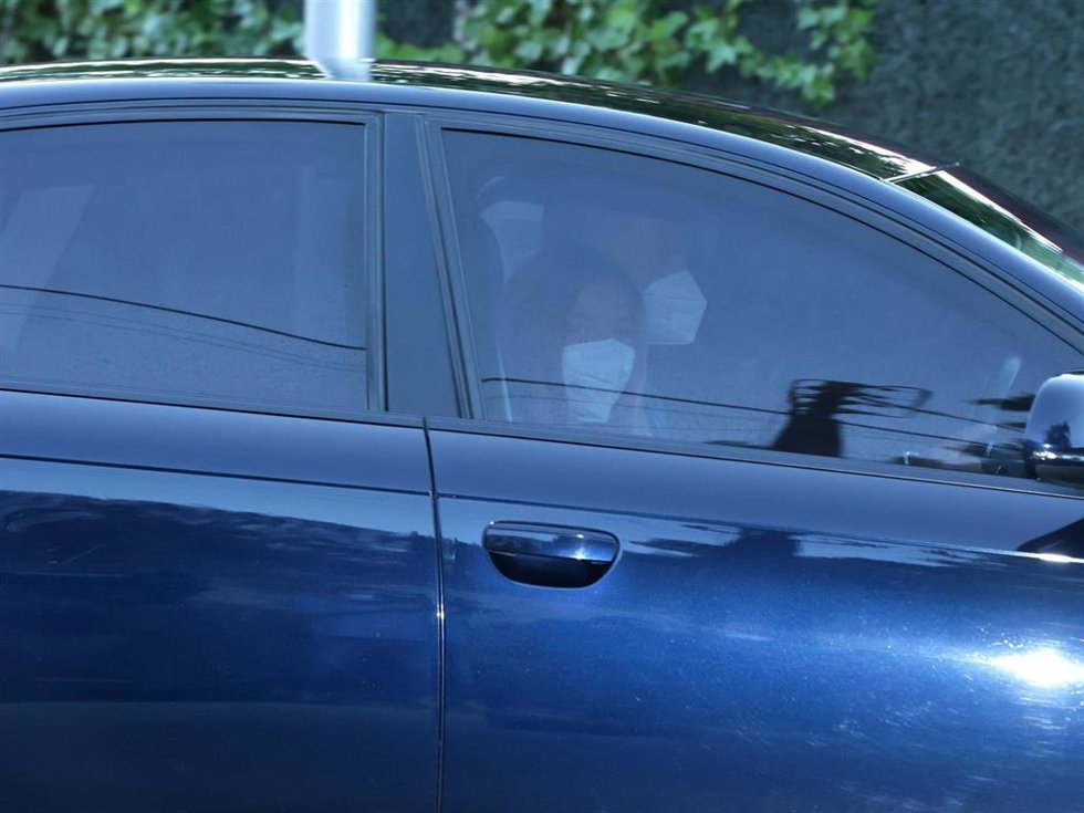 La Infanta Sofía, a su llegada al Colegio Santa María de los Rosales con sus padres