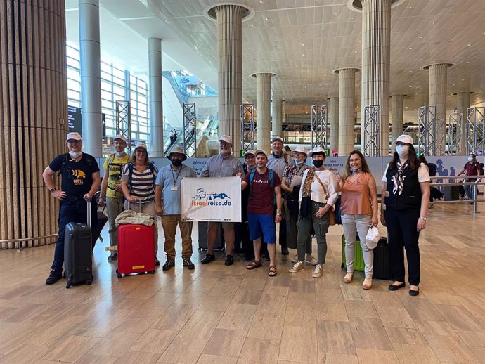 Un grupo de turistas alemanes en el aeropuerto de Ben Gurión (Tel Aviv), en junio de 2020