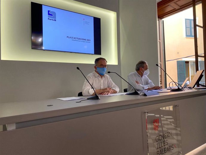 El conseller de Movilidad, Josep Marí, en rueda de prensa.