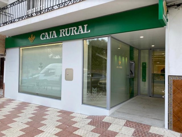 Archivo - Apertura de una nueva oficina de Caja Rural del Sur en Alhaurín El Grande (Málaga)