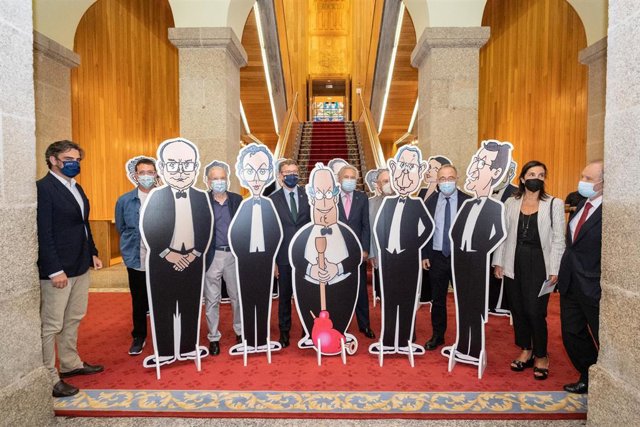 AM.- Siro López dona sus fondos artísticos con 40 años de caricaturas políticas: "Mi jubilación se produce hoy, aquí"