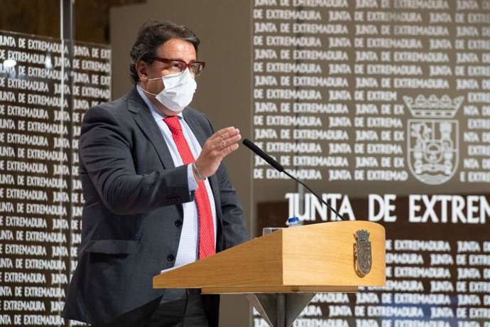José María Vergeles en rueda de prensa.