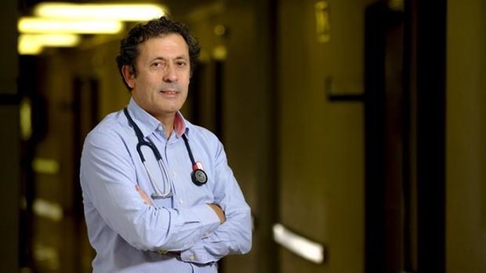 Dr. Luis Paz-Ares, of the Hospital Universitario, Universidad Complutense and Ciberonc, in Madrid, Spain